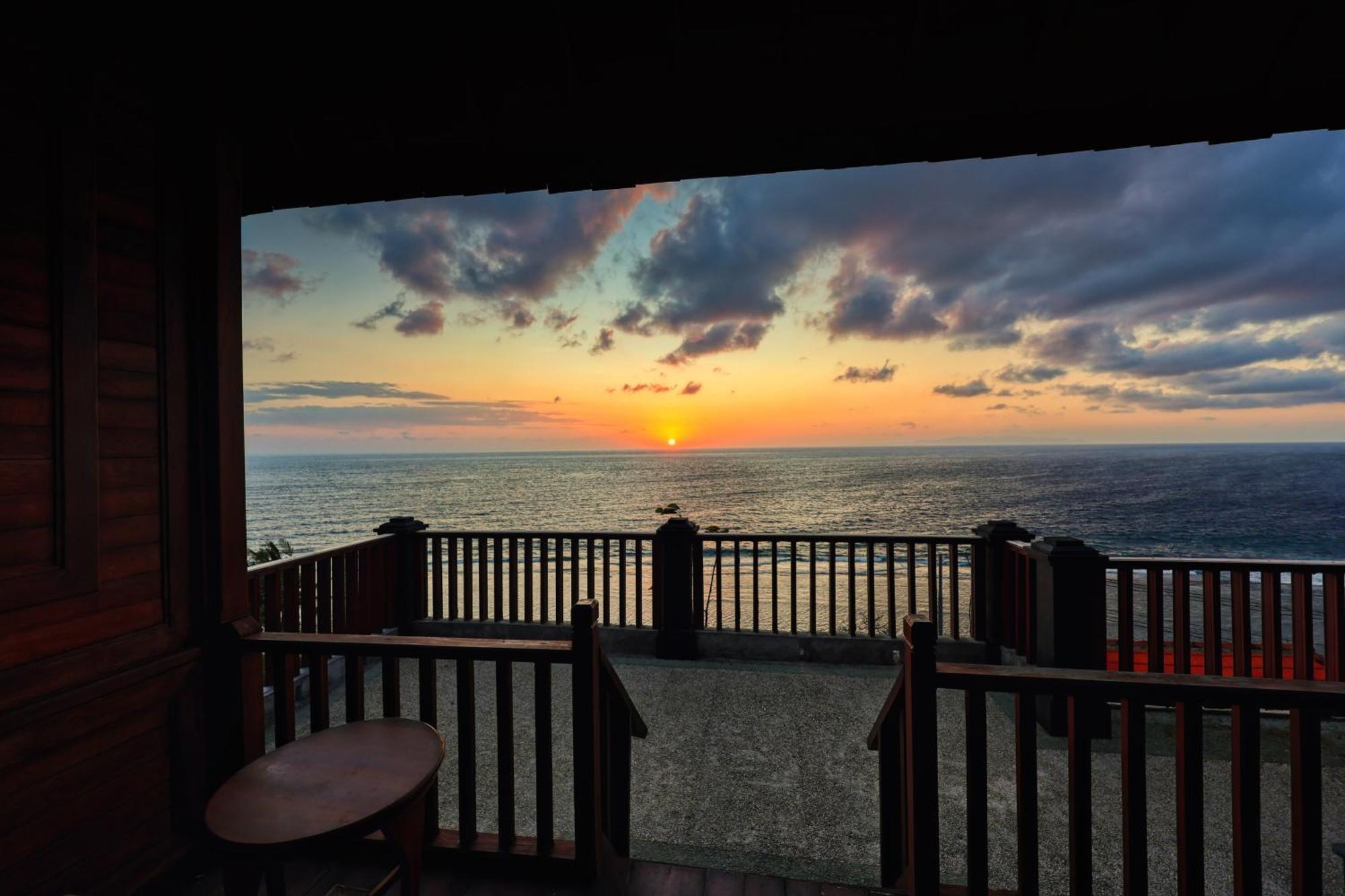Manta Cottage Seaview Plus Batununggul Eksteriør billede